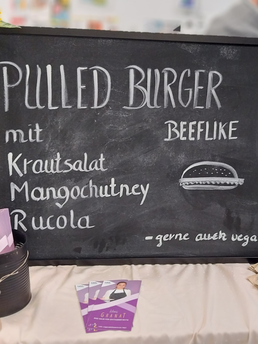 Pulled Burger (vergrößerte Bildansicht wird geöffnet)